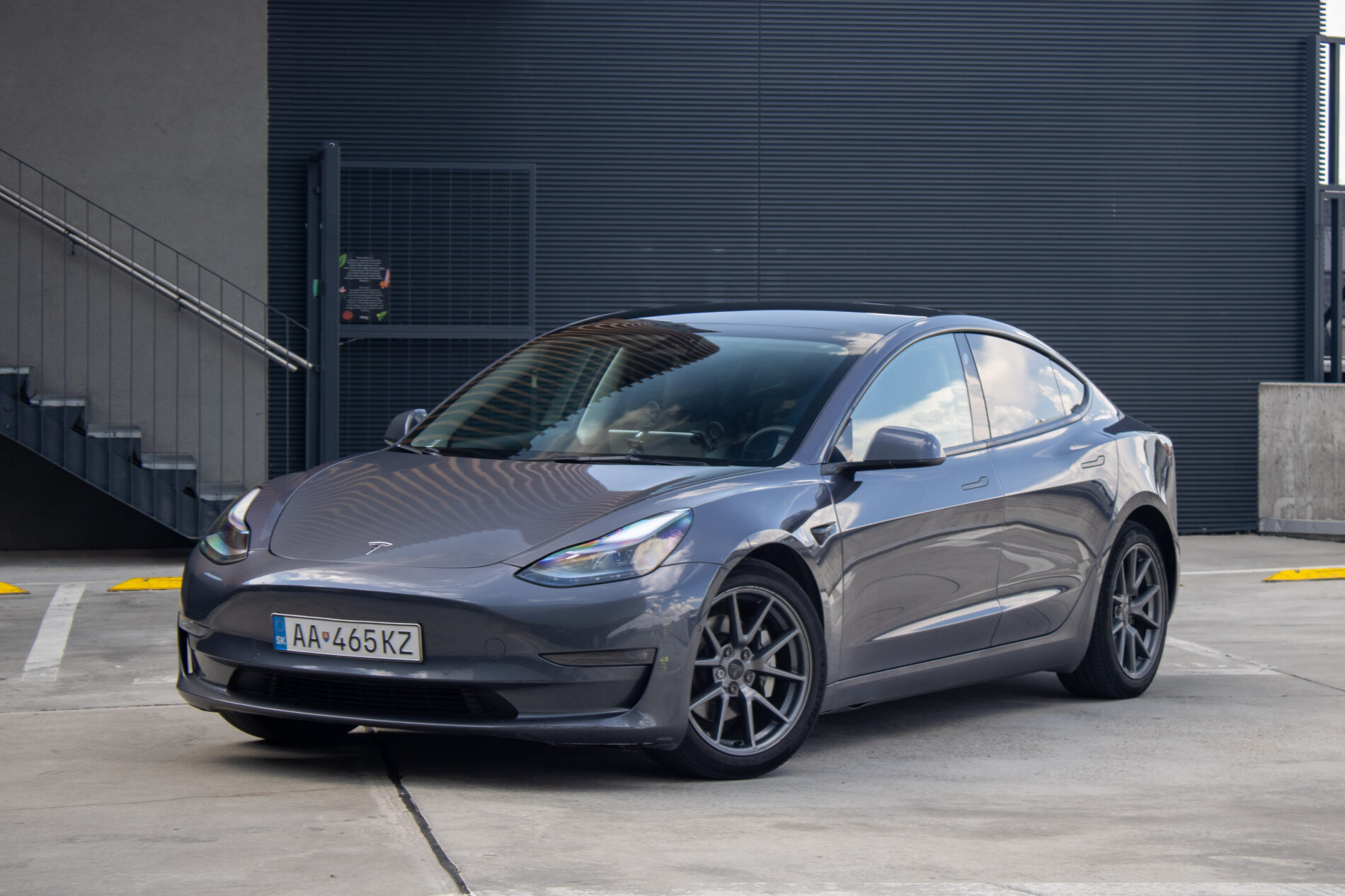 Tesla Model 3 2021 na predaj