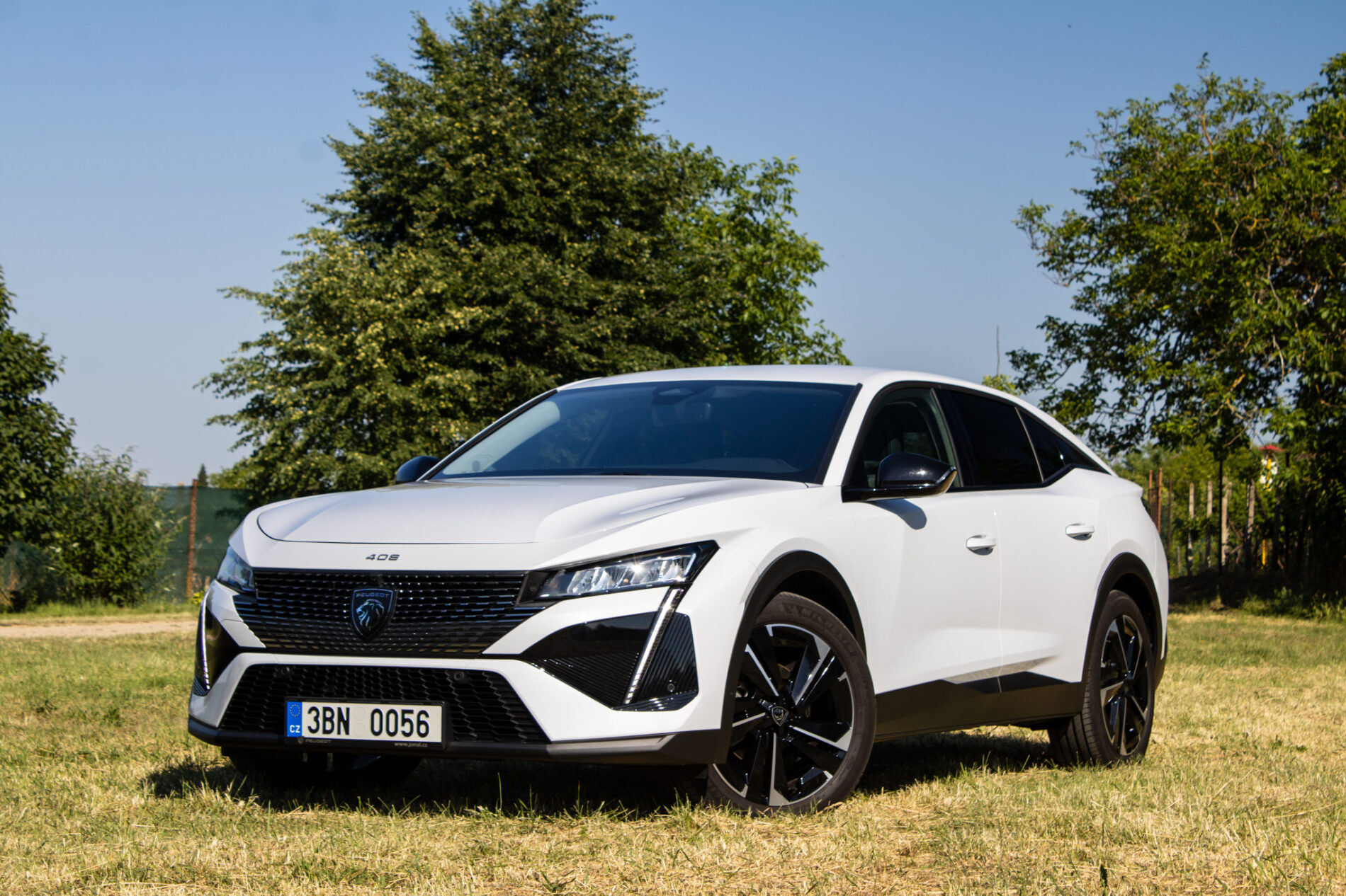 Peugeot 408