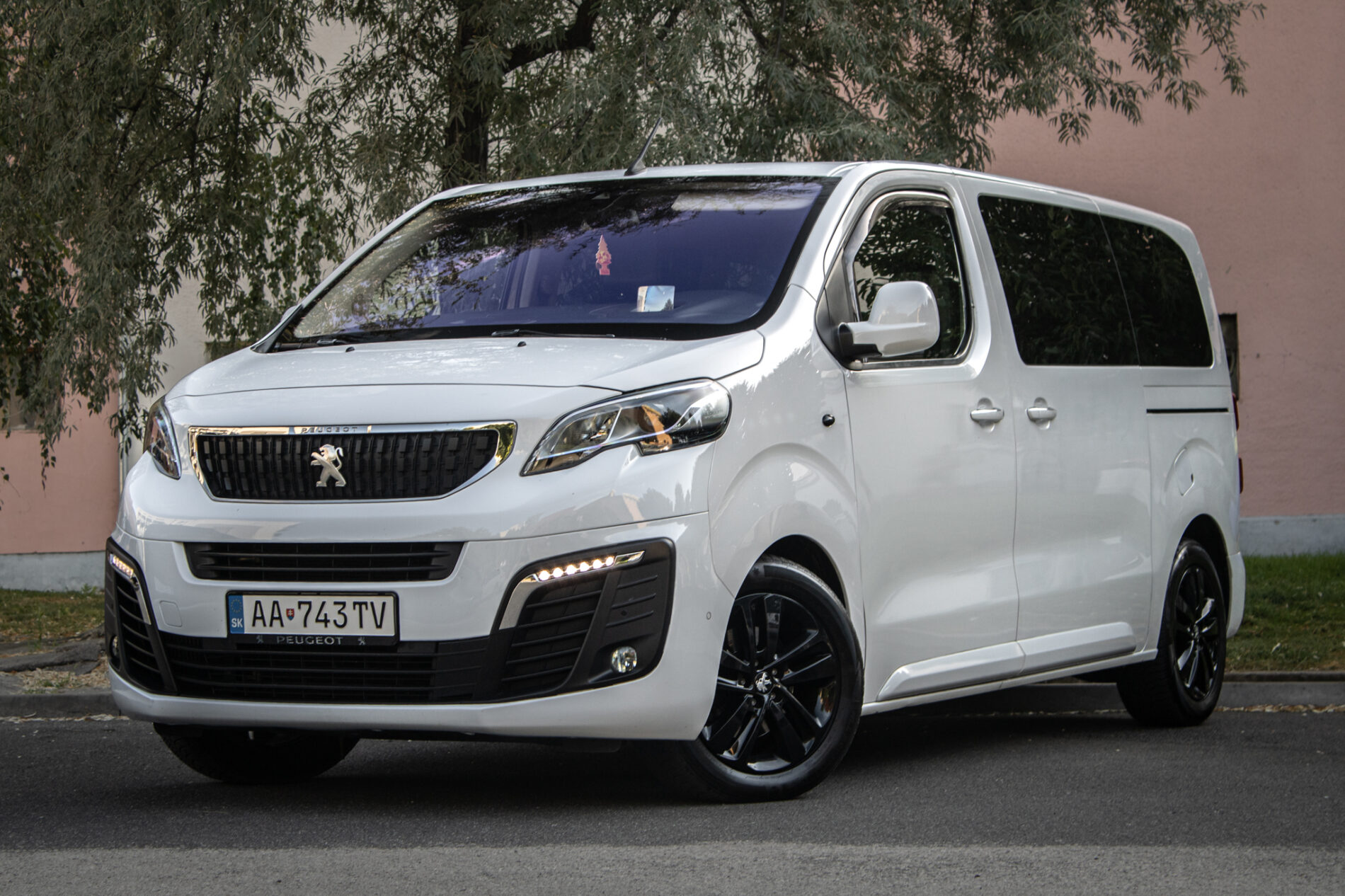 Peugeot Traveller