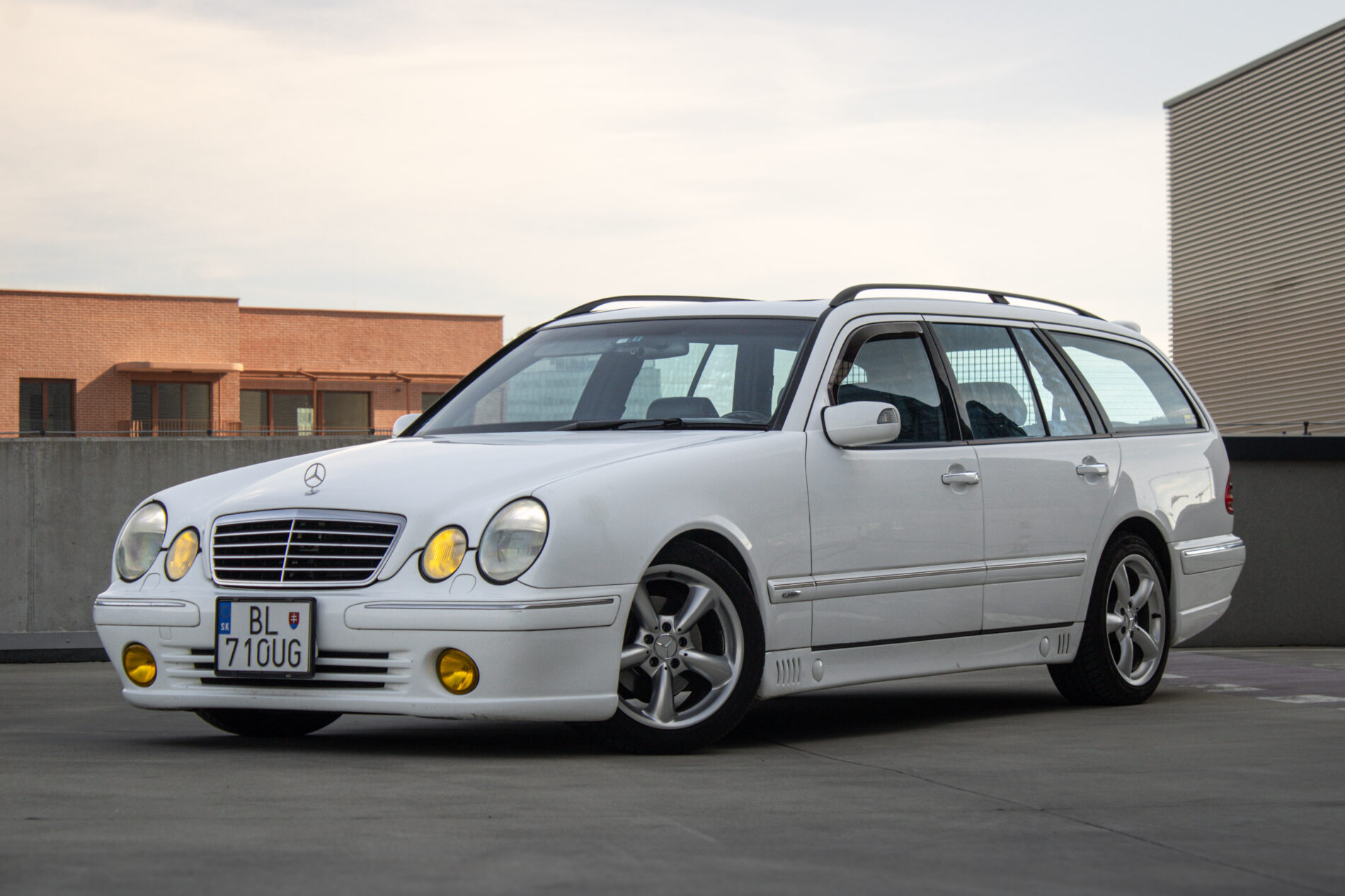 Mercedes-Benz 2001 na predaj