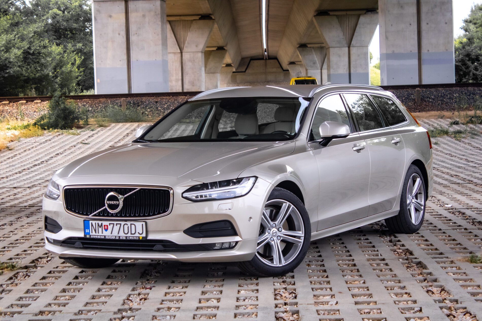 Volvo V90