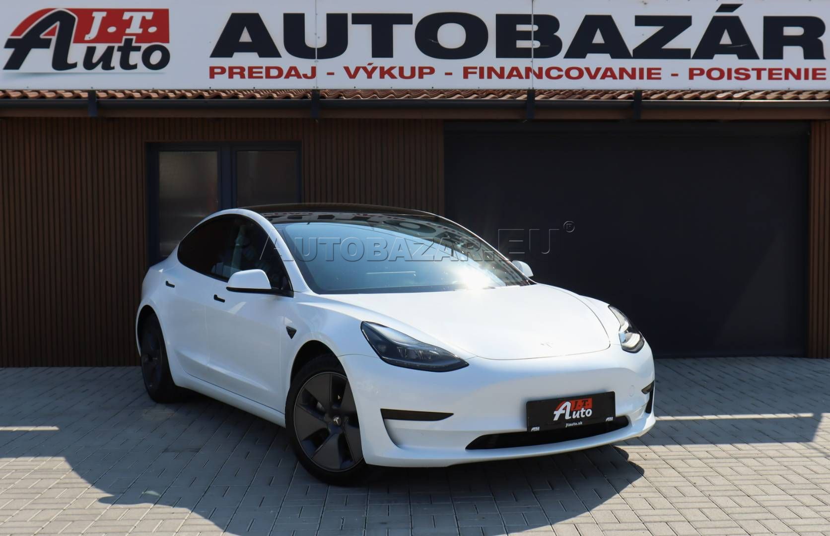 Tesla Model 3 2022 na predaj